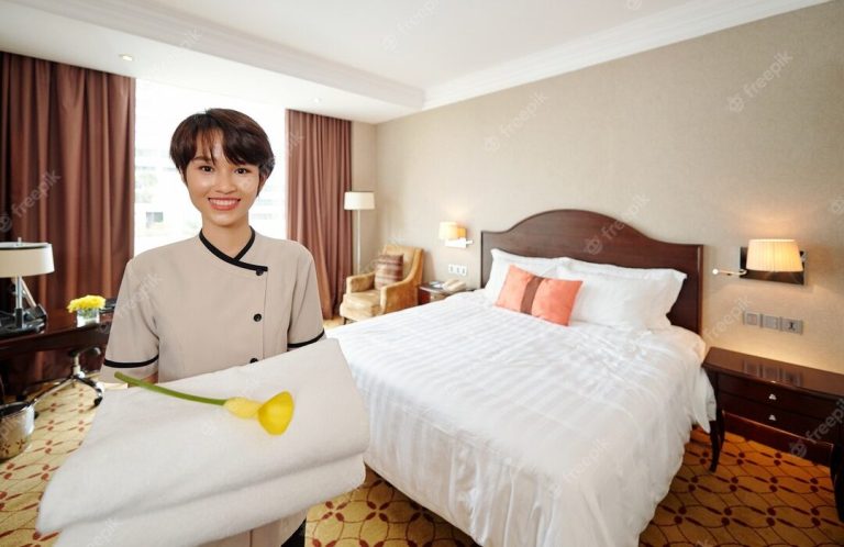 Airbnb Cleaning London – Professional Short-Term Rental & End of Tenancy Deep Clean | Proper Cleaners